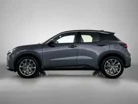 Lexus LBX (2024) thumbnail 3