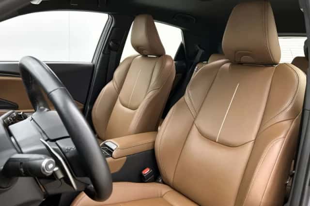 Lexus LBX (2024) thumbnail 30