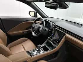 Lexus LBX (2024) thumbnail 6