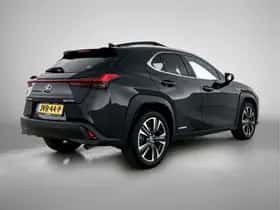 Lexus UX (2020) thumbnail 2