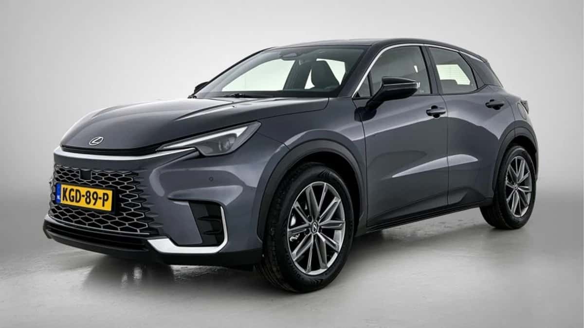 Lexus LBX (2026) — foto 1