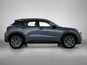 Lexus LBX (2026) thumbnail 11
