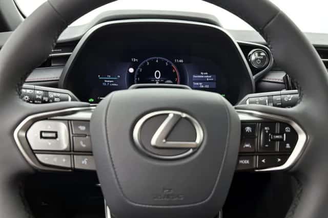 Lexus LBX (2026) thumbnail 17
