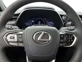 Lexus LBX (2026) thumbnail 17