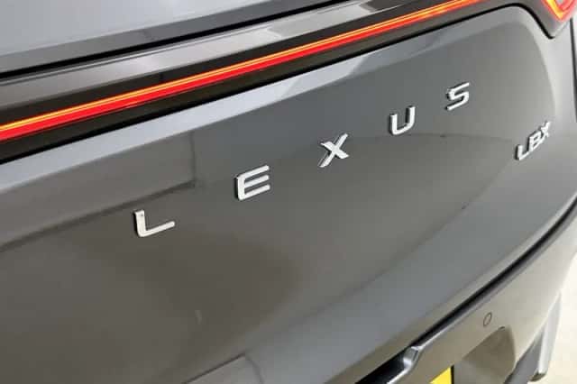 Lexus LBX (2026) thumbnail 19