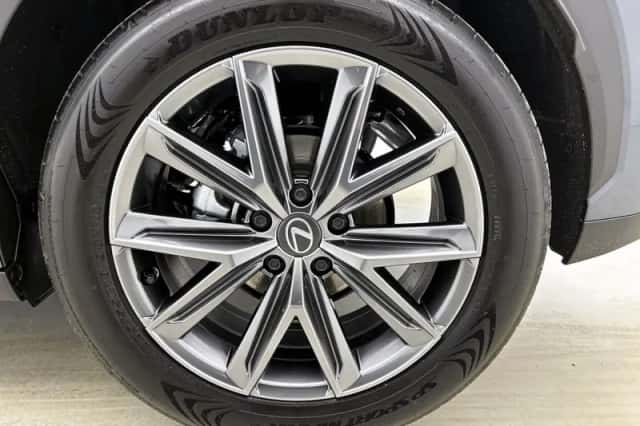 Lexus LBX (2026) thumbnail 23