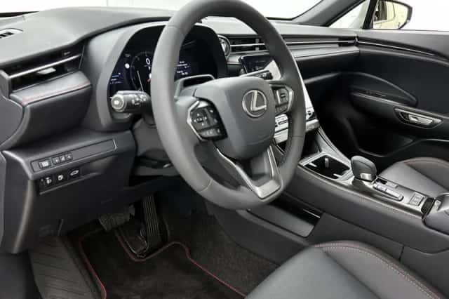 Lexus LBX (2026) thumbnail 37