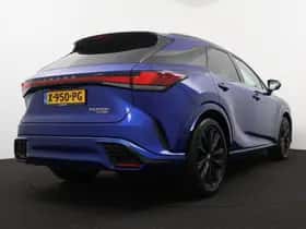 Lexus RX (2024) thumbnail 2