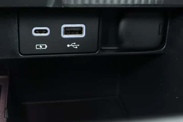 Lexus RX (2024) thumbnail 29