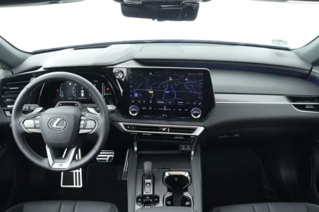 Lexus RX (2024) thumbnail 4
