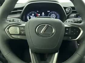 Lexus LBX (2025) thumbnail 14