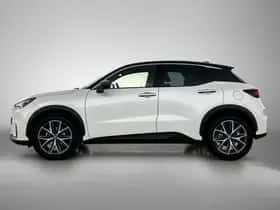 Lexus LBX (2025) thumbnail 3