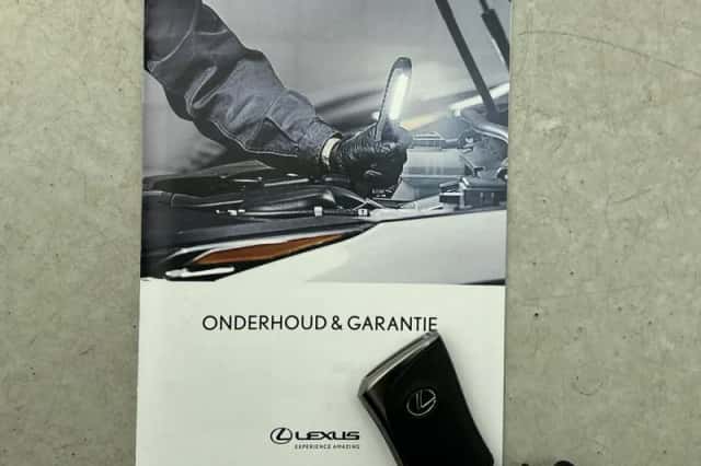 Lexus LBX (2025) thumbnail 28