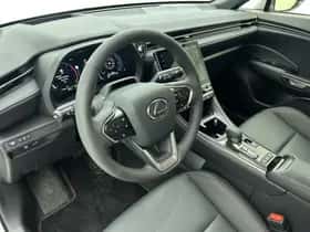 Lexus LBX (2025) thumbnail 31
