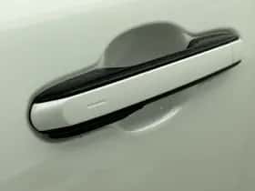 Lexus LBX (2025) thumbnail 37
