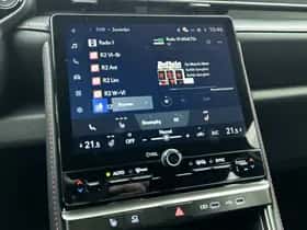 Lexus LBX (2025) thumbnail 40