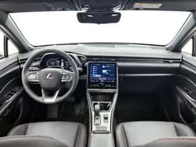 Lexus LBX (2025) thumbnail 42