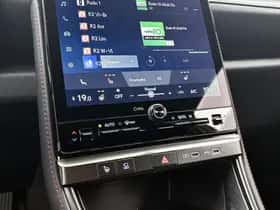 Lexus LBX (2025) thumbnail 47