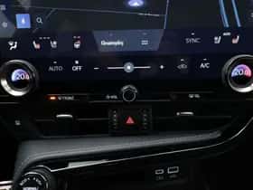 Lexus NX (2022) thumbnail 11
