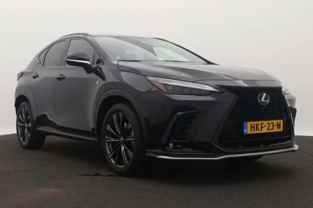 Lexus NX (2022) thumbnail 16