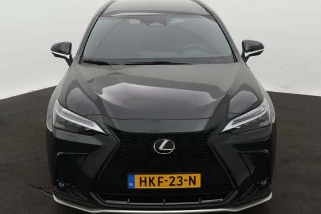 Lexus NX (2022) thumbnail 29