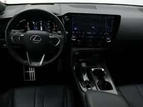 Lexus NX (2022) thumbnail 5