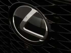 Lexus NX (2022) thumbnail 54