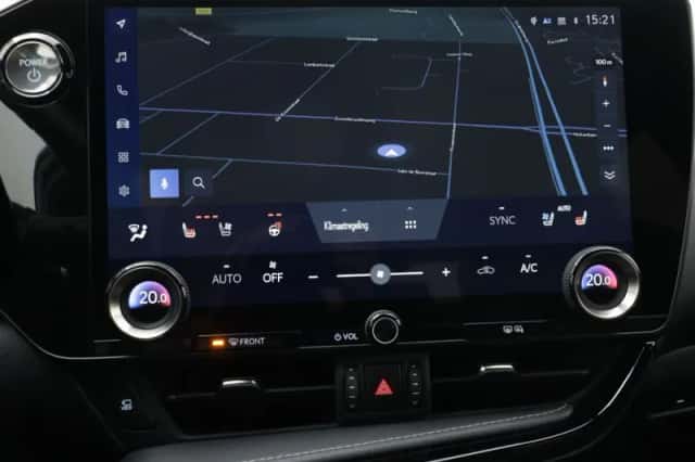 Lexus NX (2022) thumbnail 9