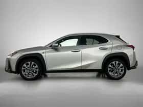 Lexus UX (2026) thumbnail 3
