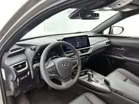 Lexus UX (2026) thumbnail 37