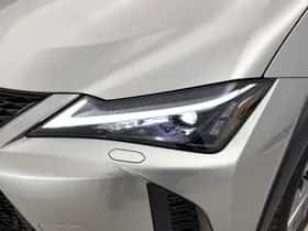 Lexus UX (2026) thumbnail 39