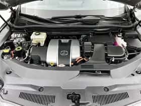 Lexus RX (2019) thumbnail 36