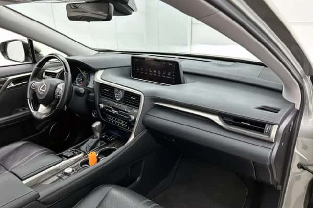 Lexus RX (2019) thumbnail 7