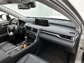 Lexus RX (2019) thumbnail 7