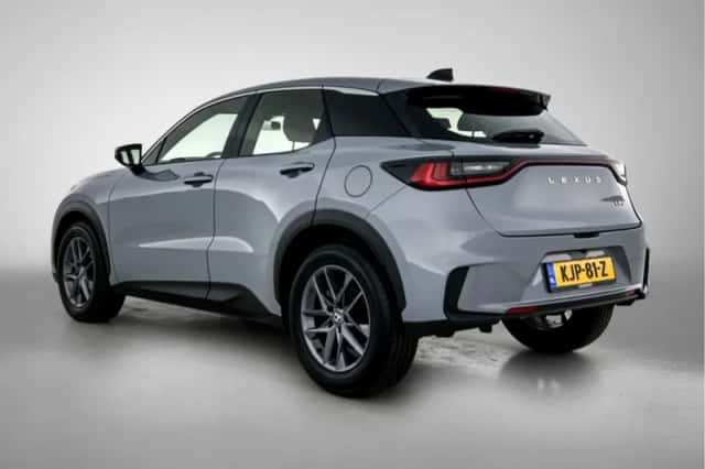 Lexus LBX (2025) thumbnail 13