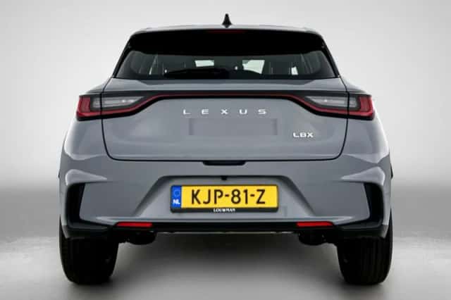 Lexus LBX (2025) thumbnail 20