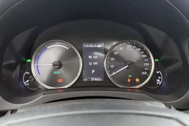 Lexus IS (2021) thumbnail 6