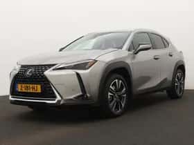 Lexus UX (2024)