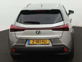 Lexus UX (2024) thumbnail 29