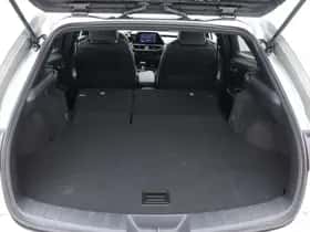 Lexus UX (2024) thumbnail 37