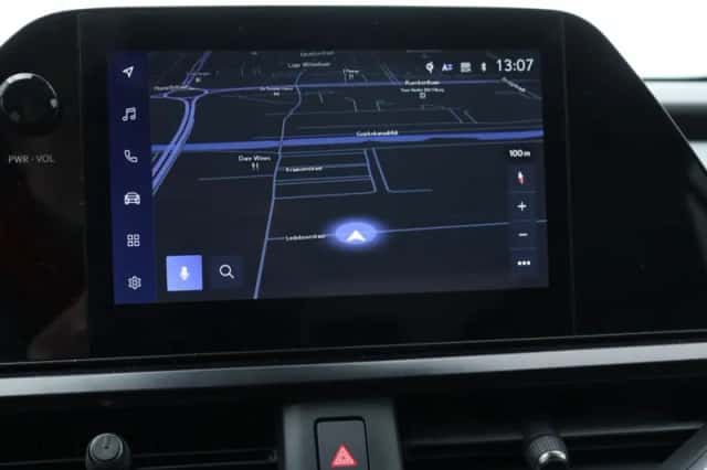 Lexus UX (2024) thumbnail 9