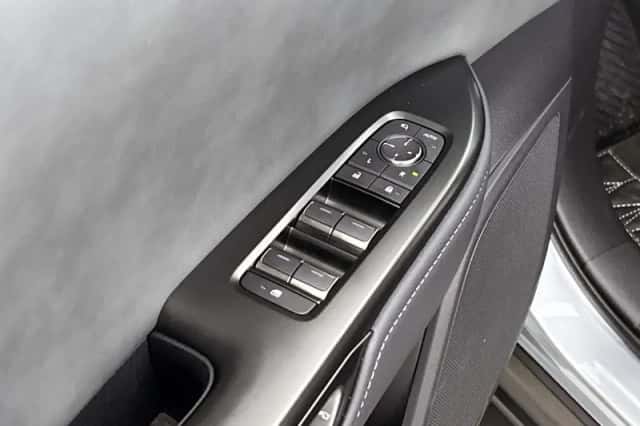 Lexus RZ (2026) thumbnail 22