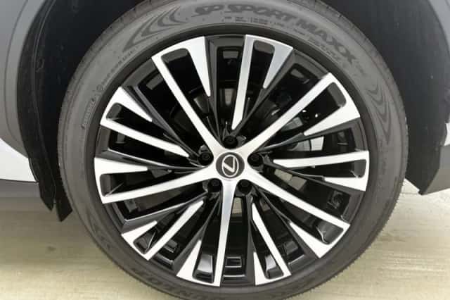 Lexus RZ (2026) thumbnail 23