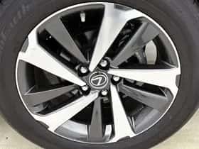 Lexus NX (2019) thumbnail 23
