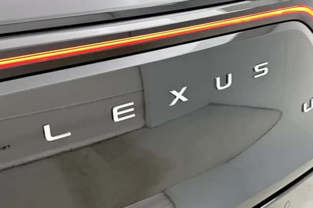 Lexus LBX (2026) thumbnail 19