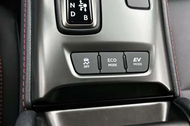 Lexus LBX (2026) thumbnail 25