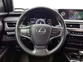 Lexus UX (2019) thumbnail 20