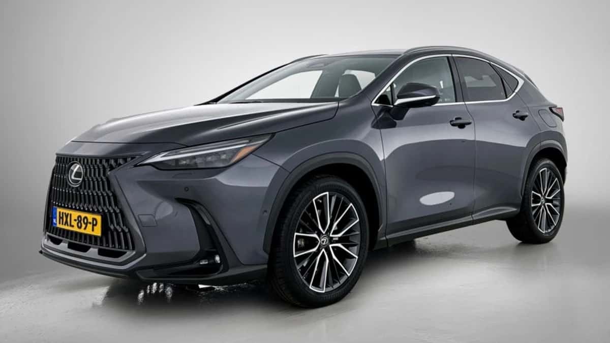 Lexus NX (2022) — foto 1