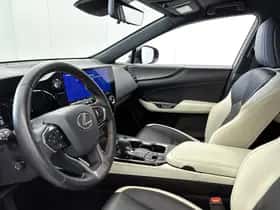 Lexus NX (2022) thumbnail 17
