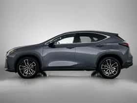 Lexus NX (2022) thumbnail 3